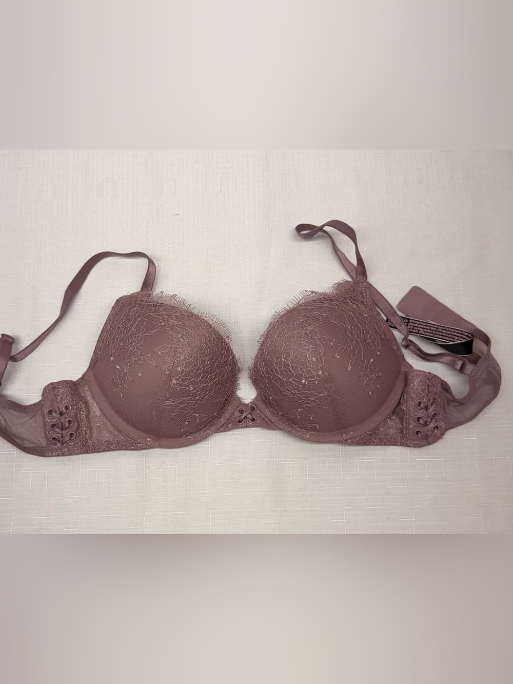 Victoria’s Secret Mauve Lace Push-Up Bra 34A